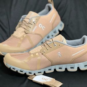 On Running Men's Cloud Waterproof Shoes - Chai / Lunar